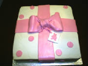 2011/pinkshowergift.JPG